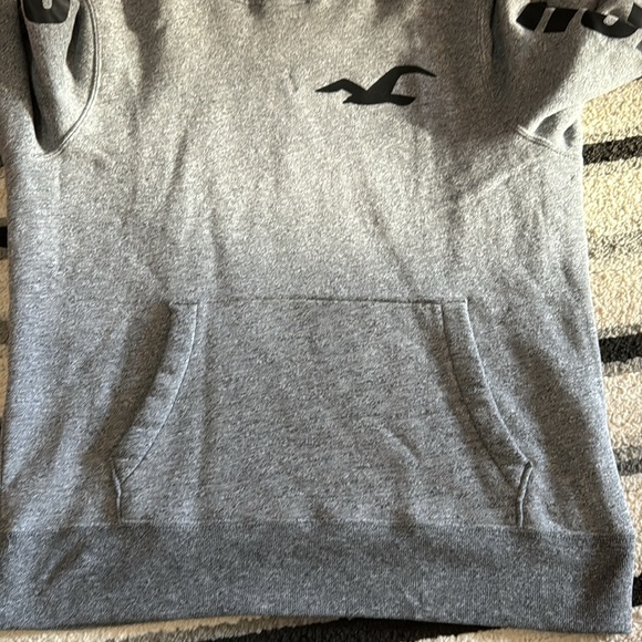 Hollister Men’s Sweater - Picture 5 of 7